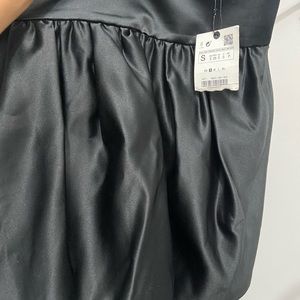 Mini skirt in black
